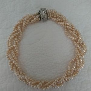 Ladies necklace